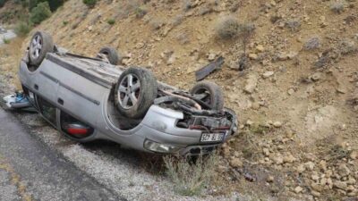 Karaman’da meydana gelen trafik kazasında 2 kişi, otomobilin takla atması