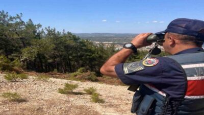 Çanakkale’nin Eceabat ilçesinde, Tarihi Alan bölgesinde jandarma ekipleri tarafından denetimler