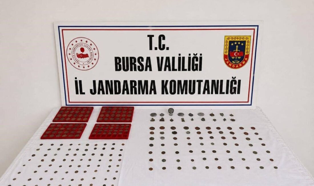Bursa’da tarihi eser kaçakçılığı yapan 59 yaşındaki bir kişi, tarihi