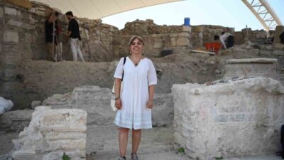 Kuşadası ilçesindeki tarihi Kadıkalesi-Anaia Höyüğü’nde bu yıl yeniden kazı çalışmaları