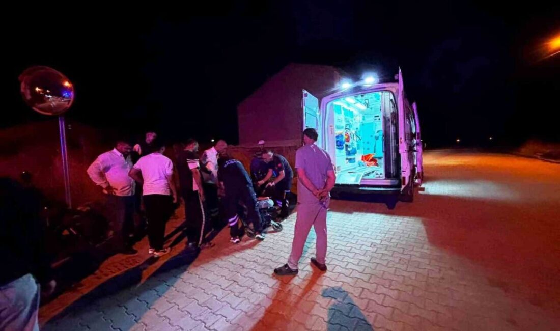 Tavşanlı ilçesindeki bir kavşakta bir saat arayla meydana gelen iki