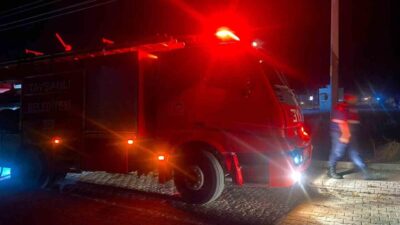 Tavşanlı ilçesinde, bir trafoda meydana gelen patlama sonucunda çıkan yangın,