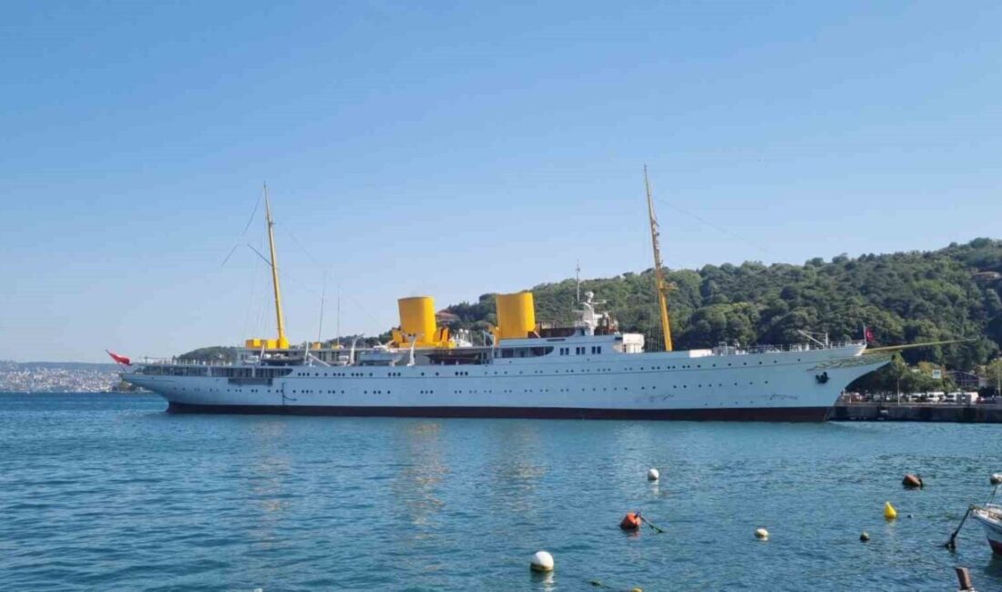 Atatürk’ün mirası olan TCG Savarona gemisi, bugün İstanbul Boğazı’nı aşarak