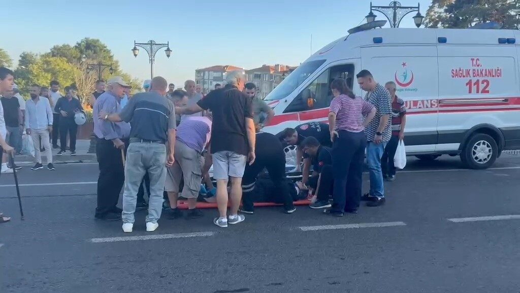 Tekirdağ ilinde, Hükümet Caddesi’nde meydana gelen bir olayda, otomobil tarafından