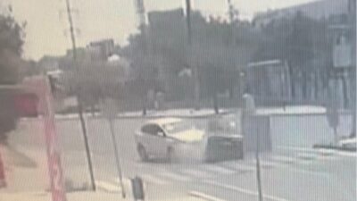 Çorlu ilçesinde meydana gelen trafik kazasında, ters yönde seyreden bir