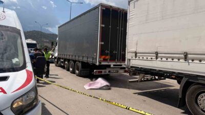 Adana’nın Pozantı ilçesinde, 62 yaşındaki bir adamın tırının arka stop