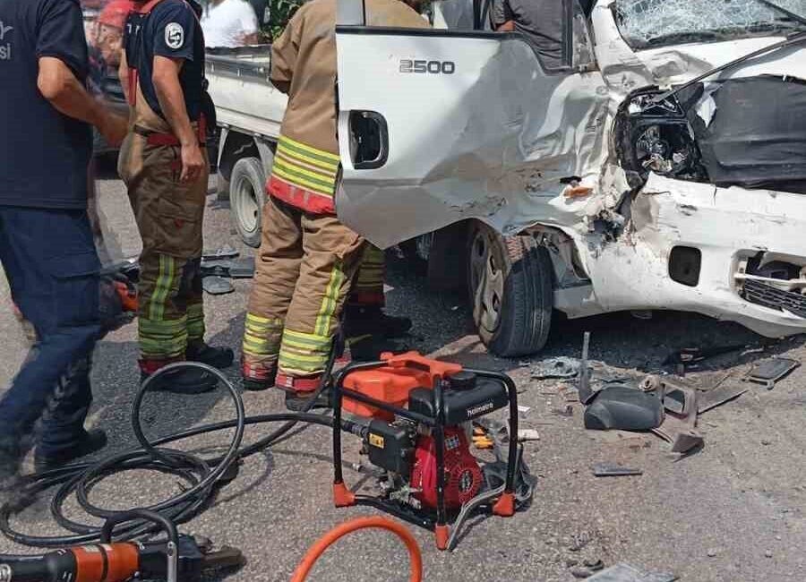 Hatay’da meydana gelen trafik kazasında, İskenderun ilçesine bağlı Akarca Mahallesi’nde