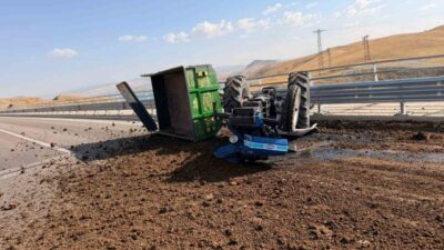 Tunceli’nin Pertek ilçesinde bir gübre yüklü traktörün devrilmesi sonucu sürücü