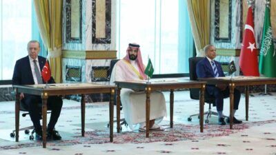 Türkiye, Suudi Arabistan ve Pakistan arasında birlikte savunma anlaşması imzalandı.
