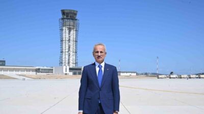 Ulaştırma ve Altyapı Bakanı Abdulkadir Uraloğlu, İnsansız Hava Aracı (İHA)