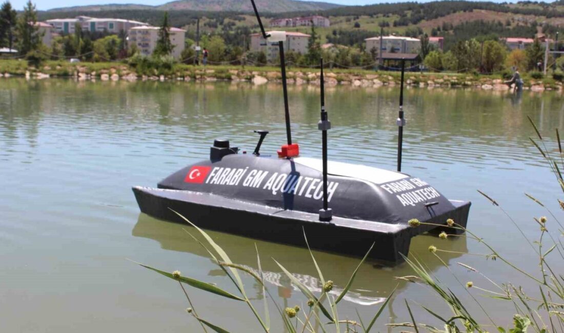 Sivas Cumhuriyet Üniversitesi Mühendislik Fakültesi Elektrik-Elektronik Mühendisliği Bölümü öğrencileri, yerli