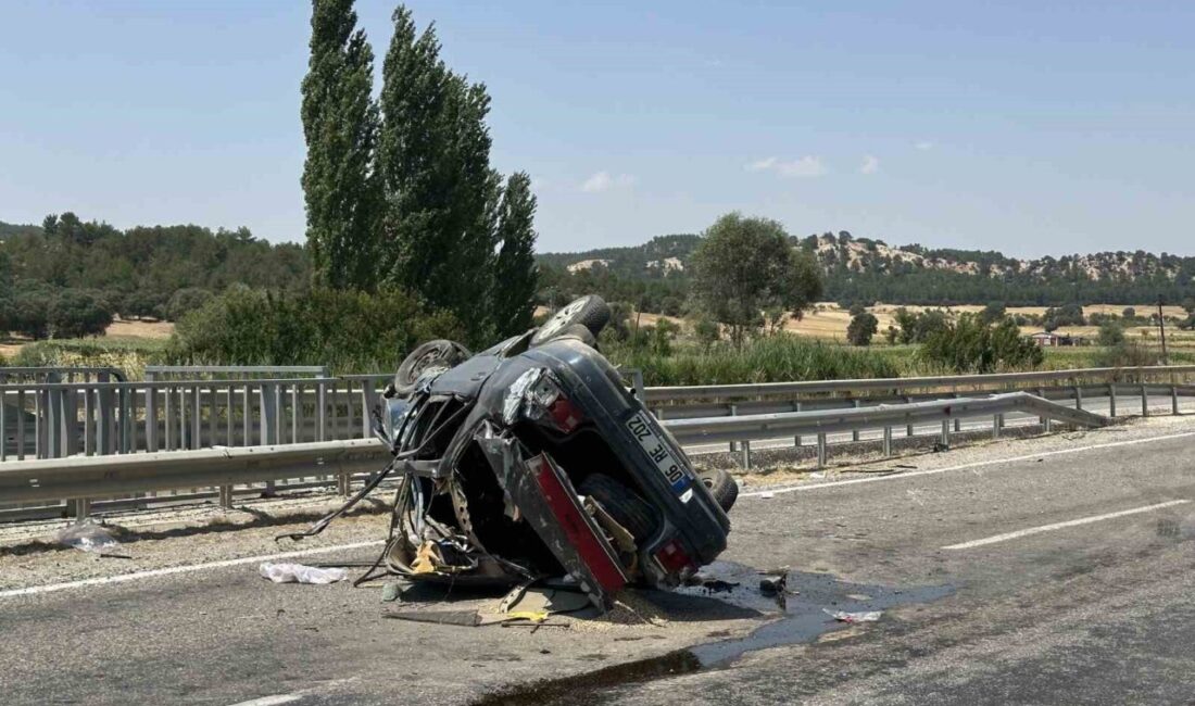 Uşak ilinde meydana gelen bir trafik kazasında, aynı aileden dört