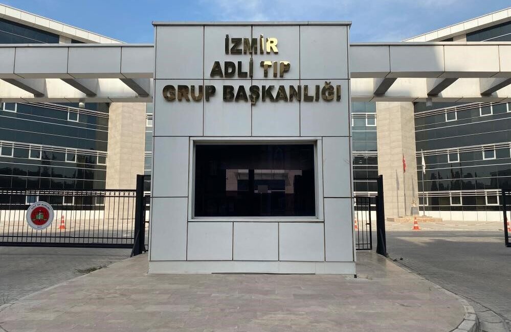 Gaziemir ilçesinde, baba ile oğul arasında yaşanan korkunç olay, uyuşturucu