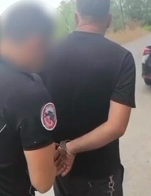 Diyarbakır’ın Sur ilçesinde motosikletli polis ekipleri tarafından gerçekleştirilen araştırma ve