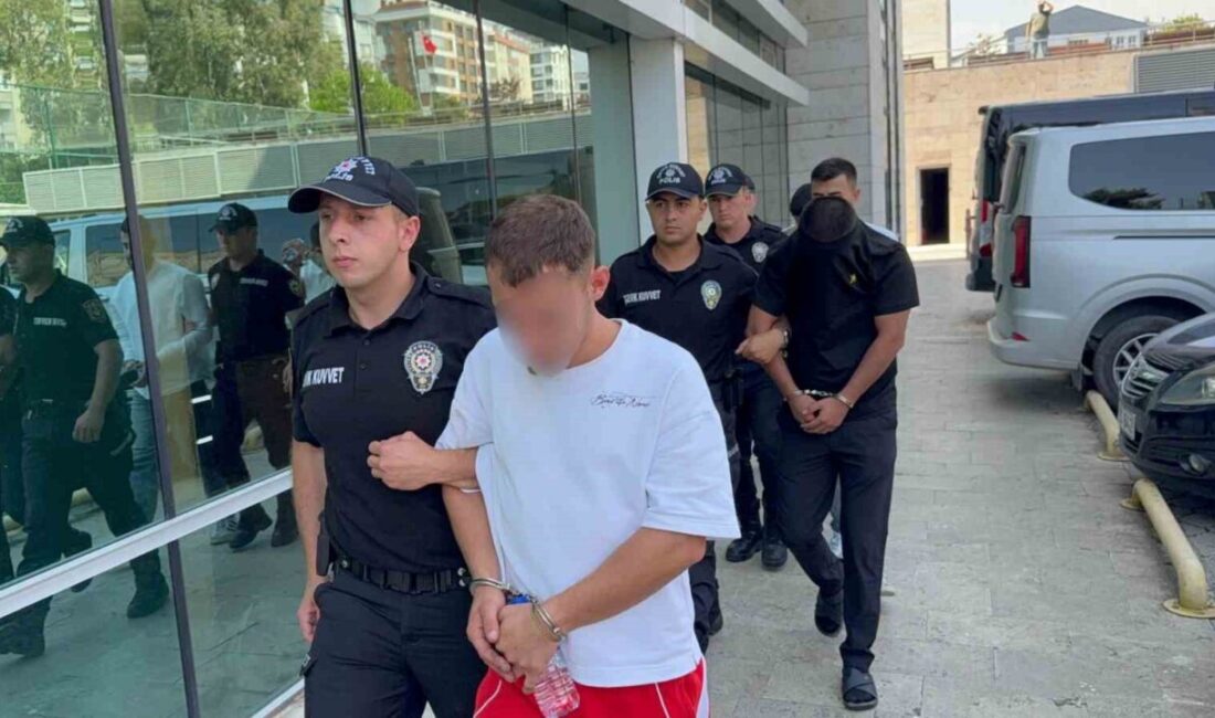 Samsun’da gerçekleştirilen 4 ayrı uyuşturucu operasyonunda yakalanan 4 şüpheli, polis
