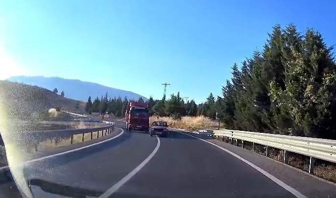 Karabük’te, Safranbolu ilçesinde meydana gelen bir olayda, virajı alırken önündeki