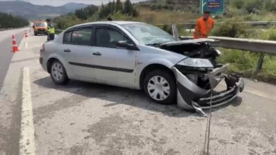 Osmaniye’de yağış sebebiyle kayganlaşan yolda meydana gelen trafik kazasında sürücü