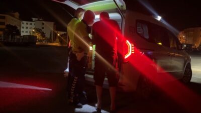 Burdur’da polis ekipleri, şüpheli davranışlar sergileyen bir aracı durdurduğunda sürücünün