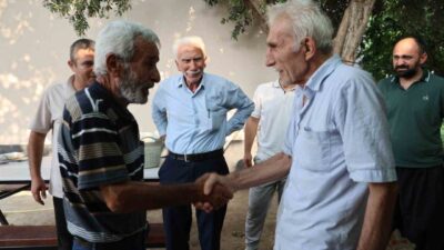 Adana’nın Kozan ilçesinde, 83 yaşındaki Yaşar Akdoğan’a otomobiliyle çarpan 72