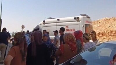 Kahramanmaraş’ın Pazarcık ilçesinde, yaşlı bir kadın, Yukarı Pazarcık Mahallesi’nde bulunan