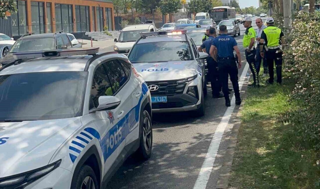 Çorlu ilçesinde, yaya geçidinde hızını kesen polis aracına arkadan gelen