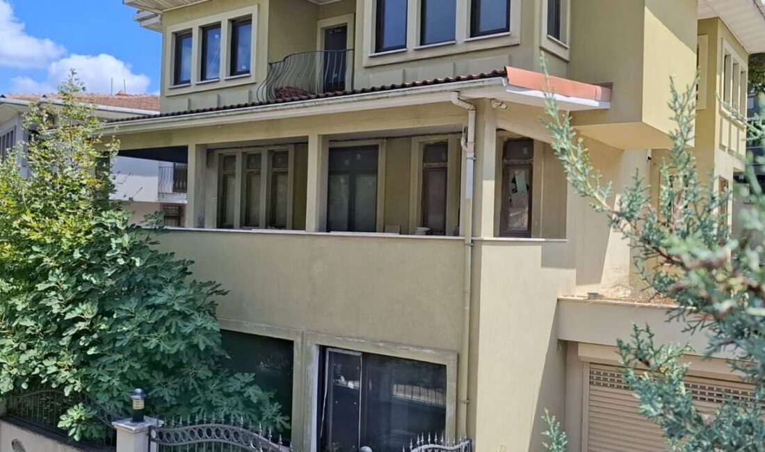 Üsküdar’da bir villada meydana gelen trajik olayda, 37 yaşındaki yazar