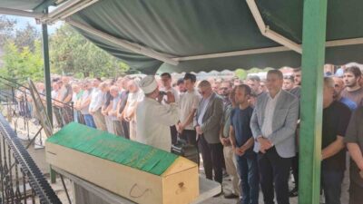 Çerkezköy ilçesinde, yeni satın aldığı motosikletle park halindeki bir otomobile