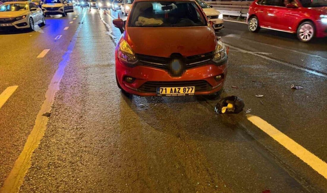 E-5 Karayolu’nda meydana gelen zincirleme kazada bir aracın kontrolden çıkarak