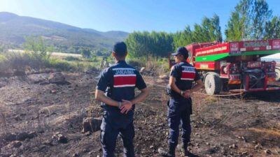 Bilecik’te Bayırköy beldesinde meydana gelen çalılık yangını, Yüksek Hızlı Tren