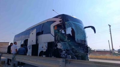 Afyonkarahisar’da meydana gelen bir trafik kazasında, bir kişinin hayatını kaybettiği