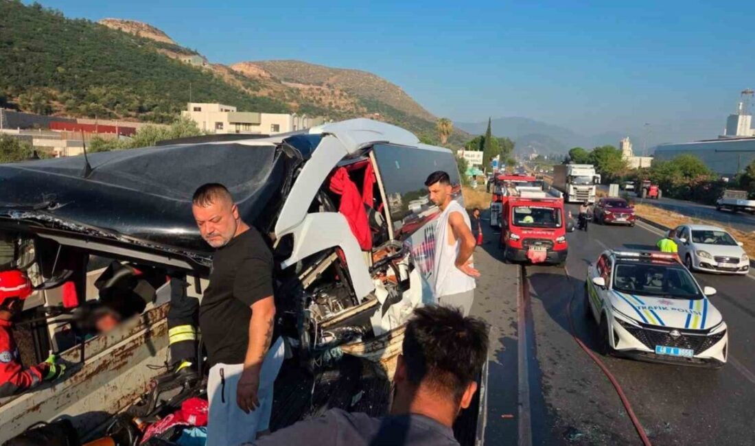 Muğla’nın Milas ilçesinde Villa Seyahat firmasına ait seyir halindeki bir