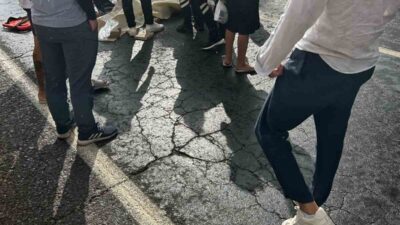 Diyarbakır’ın Kayapınar ilçesinde bir kişi, Mahabat Bulvarı’nda karşıya geçmeye çalışırken