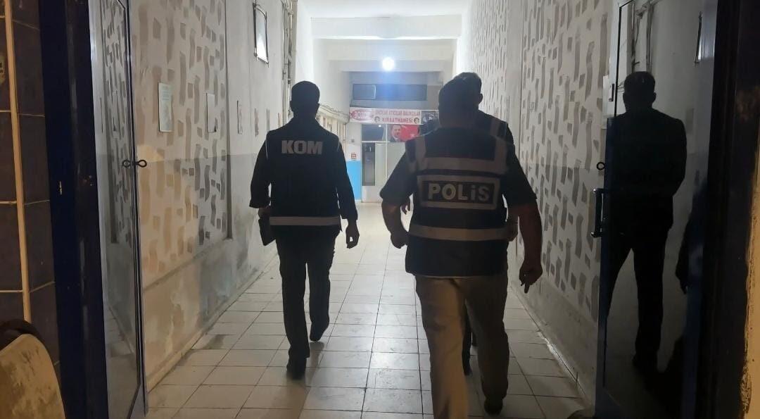 Yozgat’ta düzenlenen ‘Huzur Uygulaması’ kapsamında 325 kişi sorgulandı. Yozgat Emniyet