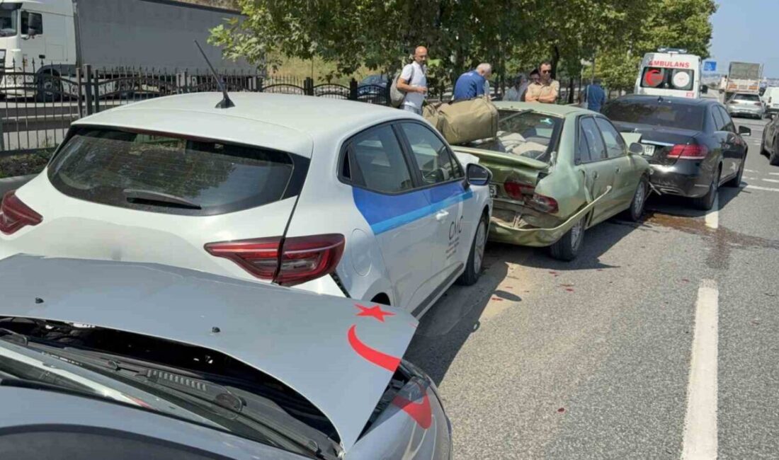 Samsun’un Canik ilçesinde meydana gelen zincirleme trafik kazasında, 4 araç