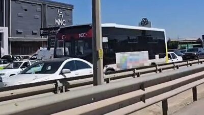 Bursa’nın İnegöl ilçesinde zincirleme bir trafik kazası meydana geldi. İki