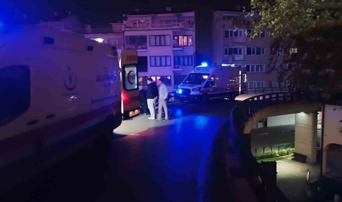 Bursa’da bir motosiklet, sürücüsünün kontrolünü kaybederek bariyerlere çarptı ve üç