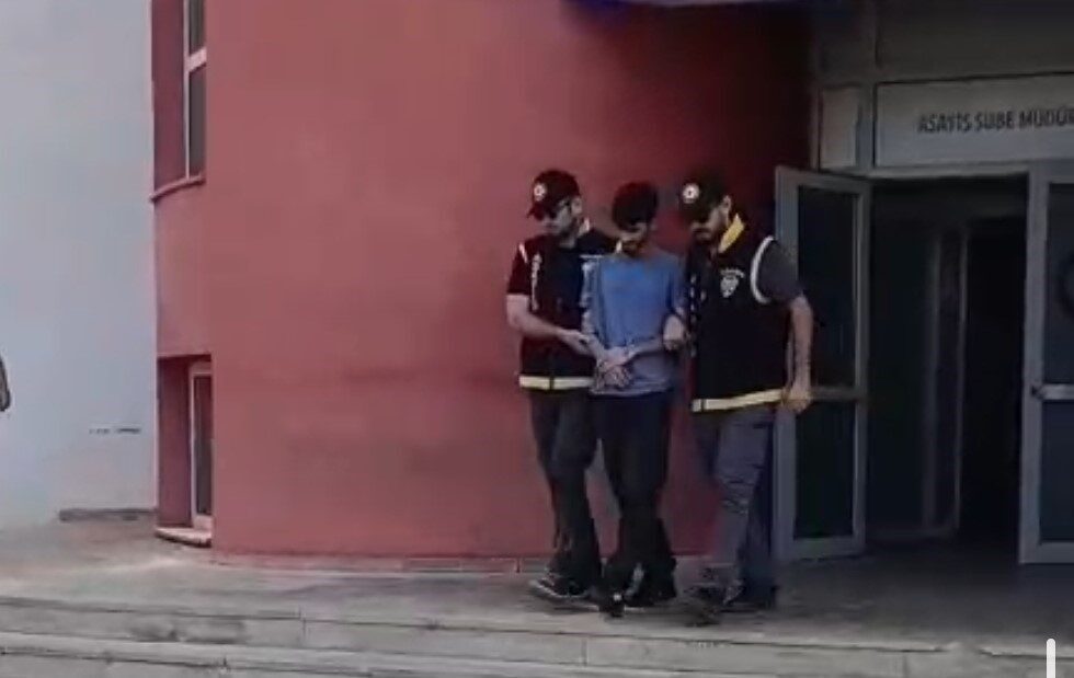 Adana’da 2016 yılında gerçekleşen olayda 2 kişiyi bıçaklayarak ağır yaralayan
