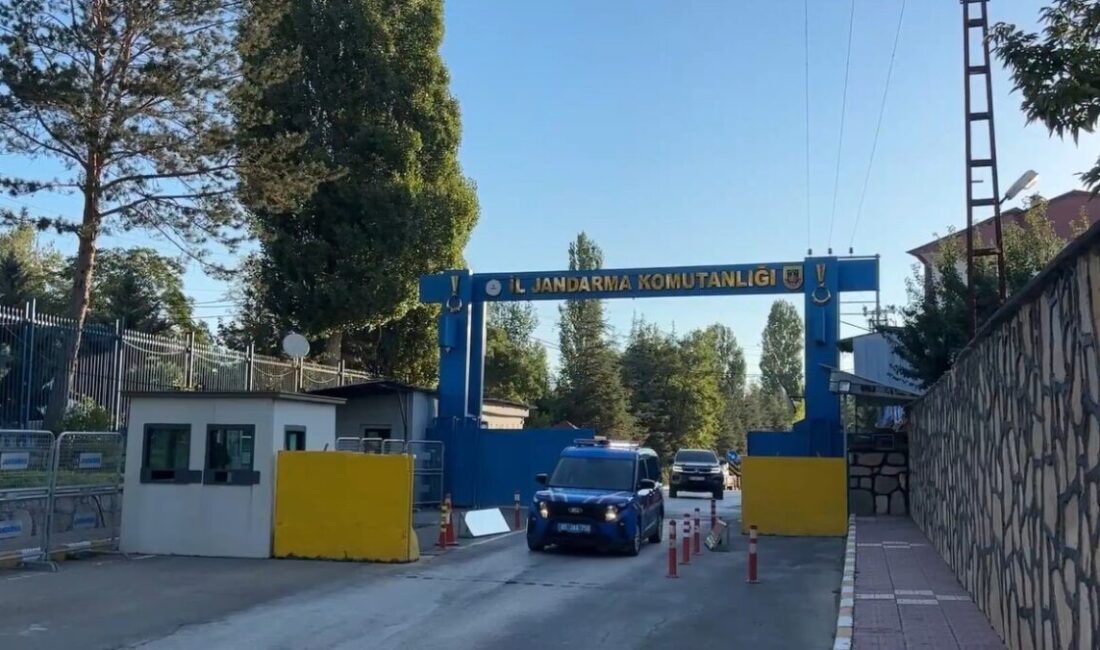 Jandarma ekipleri tarafından 8 ilde gerçekleştirilen operasyonlarda 9 farklı organize