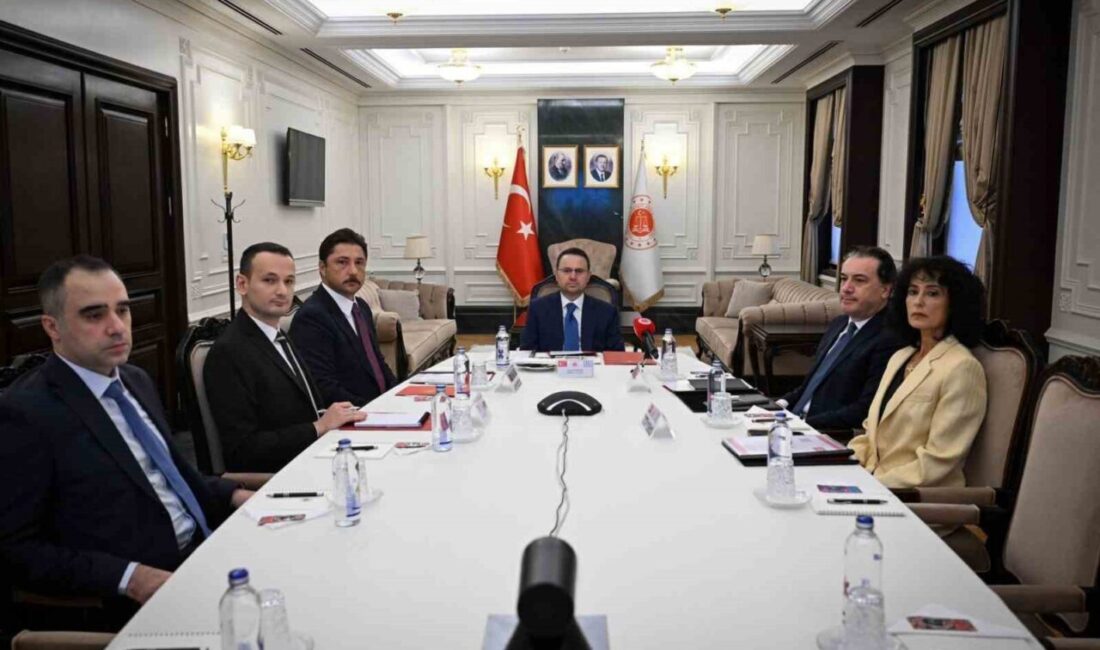 Adalet Bakanı Akın Gürlek, Yunanistan Adalet Bakanı Floridis ile yaptığı