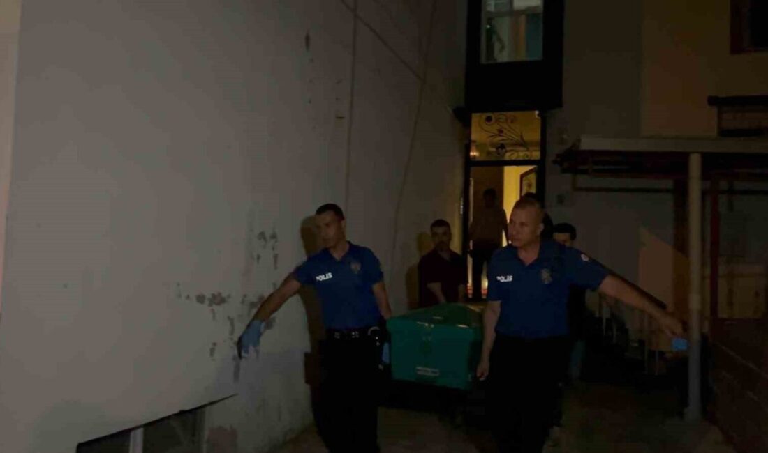 Adana’nın Ceyhan ilçesinde, bir emekli uzman çavuşun, boşandığı eşini ve