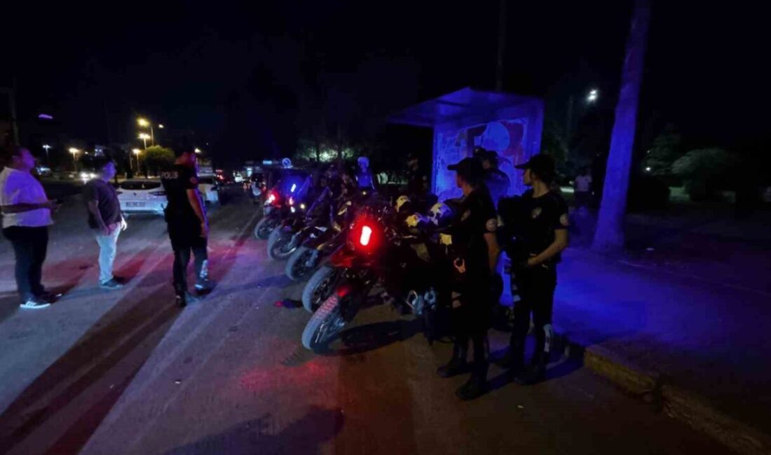 Adana’da polis tarafından yürütülen “Huzur ve Güven” operasyonunda aranan 64