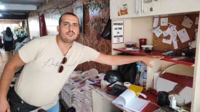 Adana’da bulunan bir iş yerinde biber salçası üretimi yapılan bir