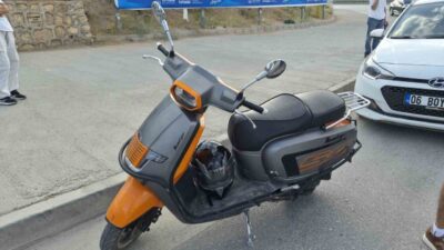 Adıyaman’da meydana gelen bir kaza sonucunda, sürücüsünün kontrolünü kaybettiği motosiklet