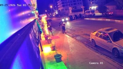 Ağrı’da meydana gelen trafik kazasında otomobil ile iki motosiklet çarpıştı,