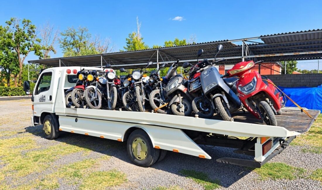 Aksaray’da gerçekleştirilen denetimlerde, 16 motosiklet trafikten men edildi ve 4
