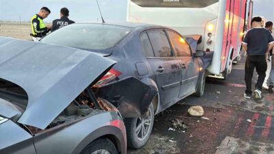Aksaray’da meydana gelen kum fırtınası sebepli trafik kazasında 16 kişi