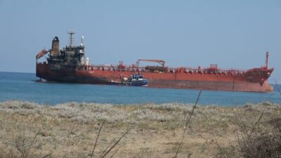 Karadeniz’de dron saldırısına maruz kalan ve daha sonra sürüklenerek Samsun’un