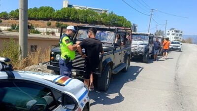 Alanya ilçesinde, Kestel Mahallesi Sigorta Caddesi üzerinde gerçekleştirilen safari araçları