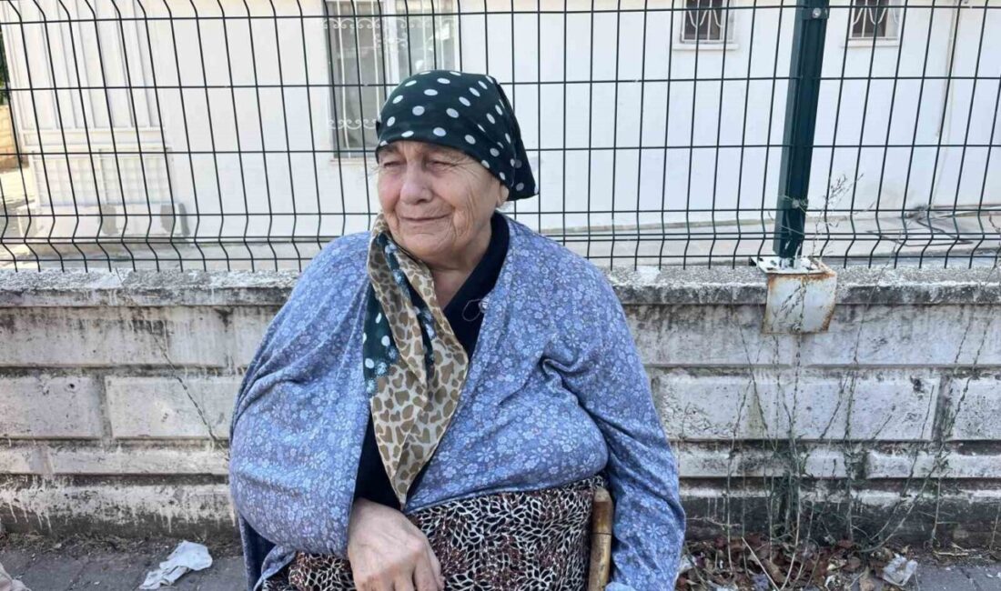 Antalya’nın Kepez ilçesinde otluk alanda başlayan ve rüzgarın etkisiyle hızla