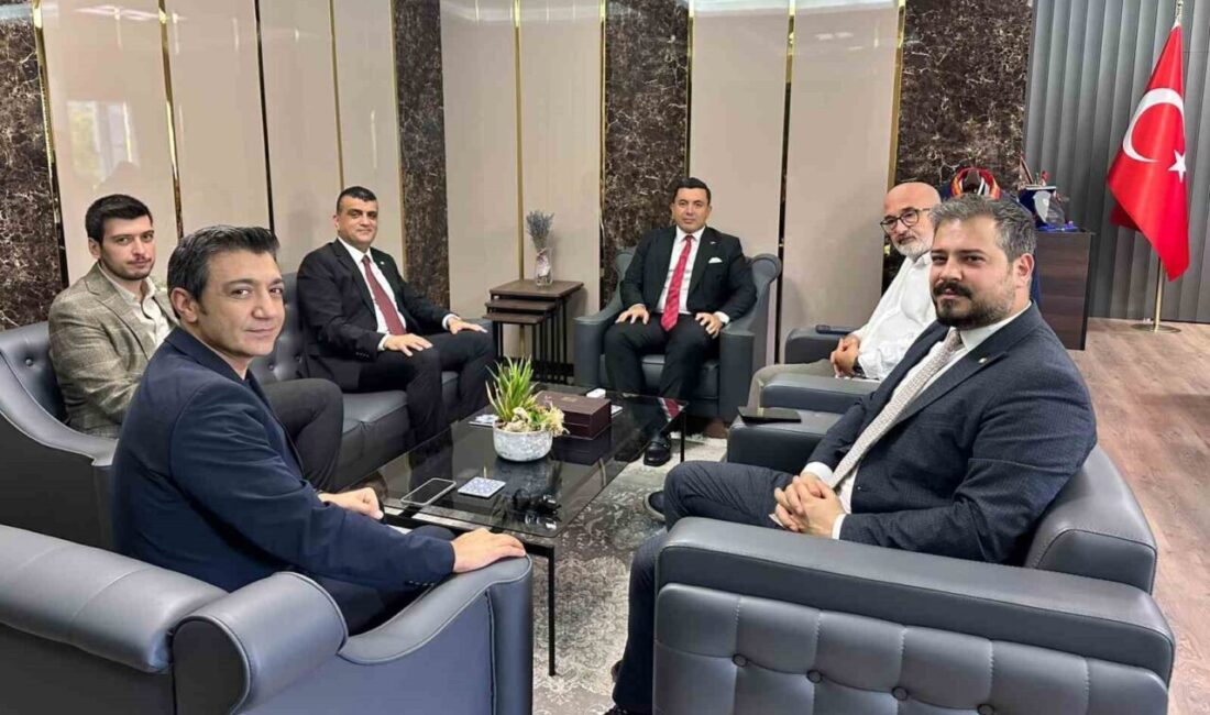 Anamur Cumhuriyet Başsavcısı Tanju Çatlı, Mersin Barosu yönetim kurulu üyeleri